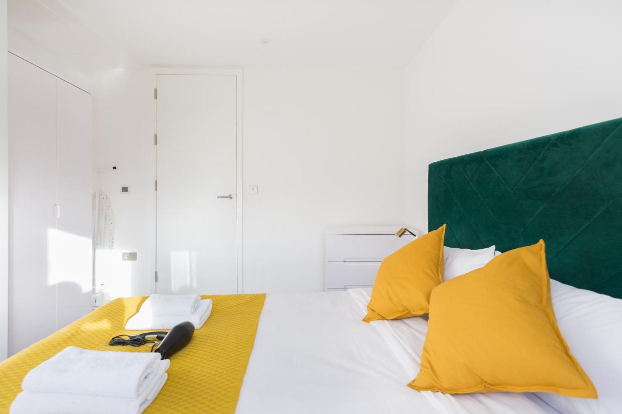 The Vale - Luxury Apartments Лондон Екстериор снимка