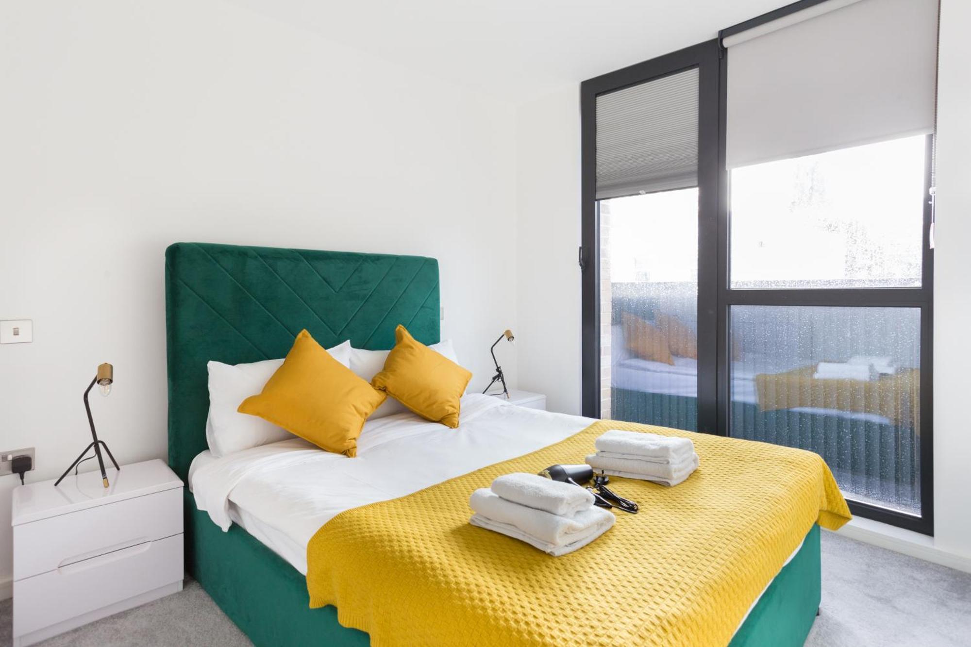 The Vale - Luxury Apartments Лондон Екстериор снимка