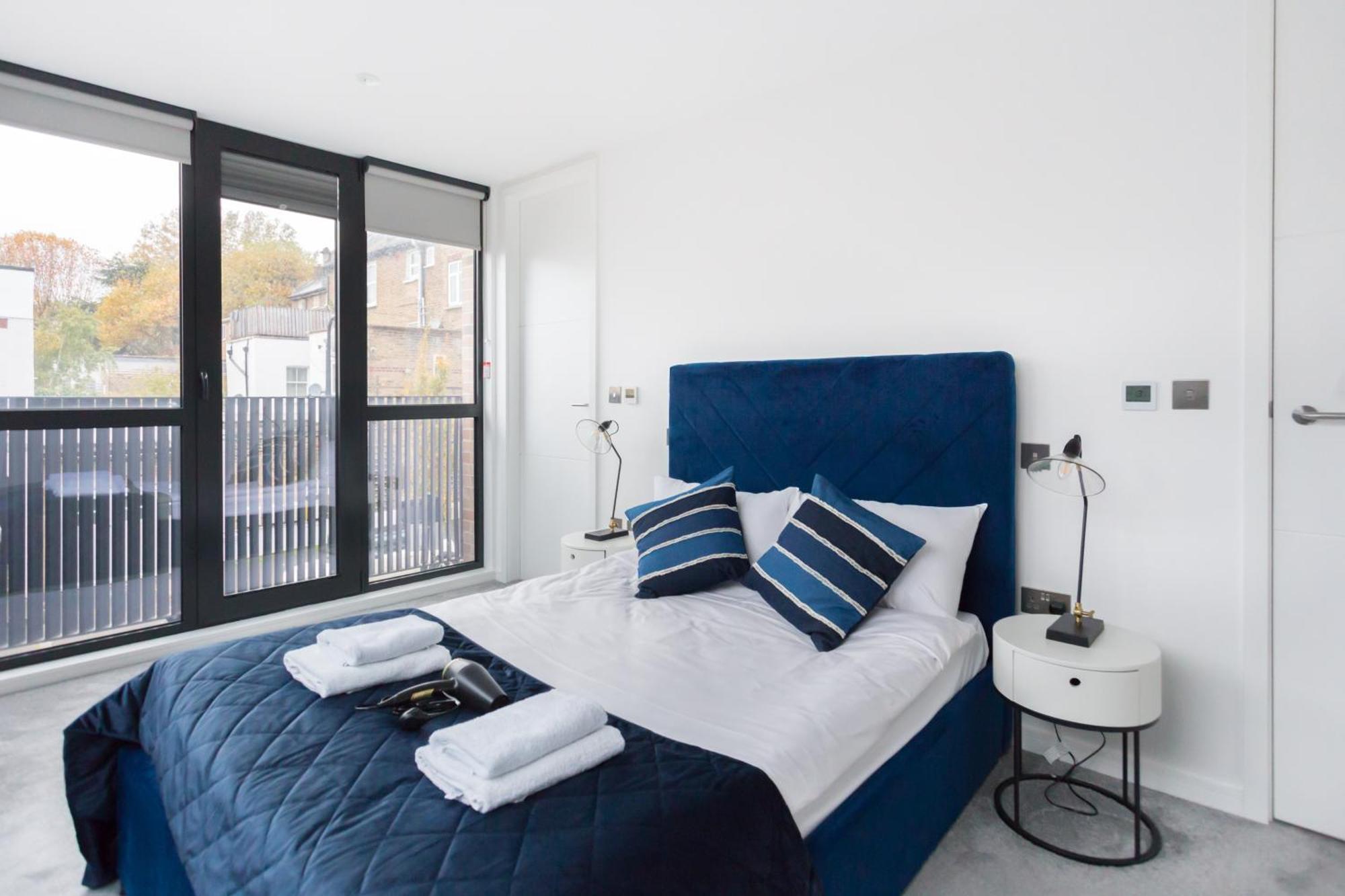The Vale - Luxury Apartments Лондон Екстериор снимка