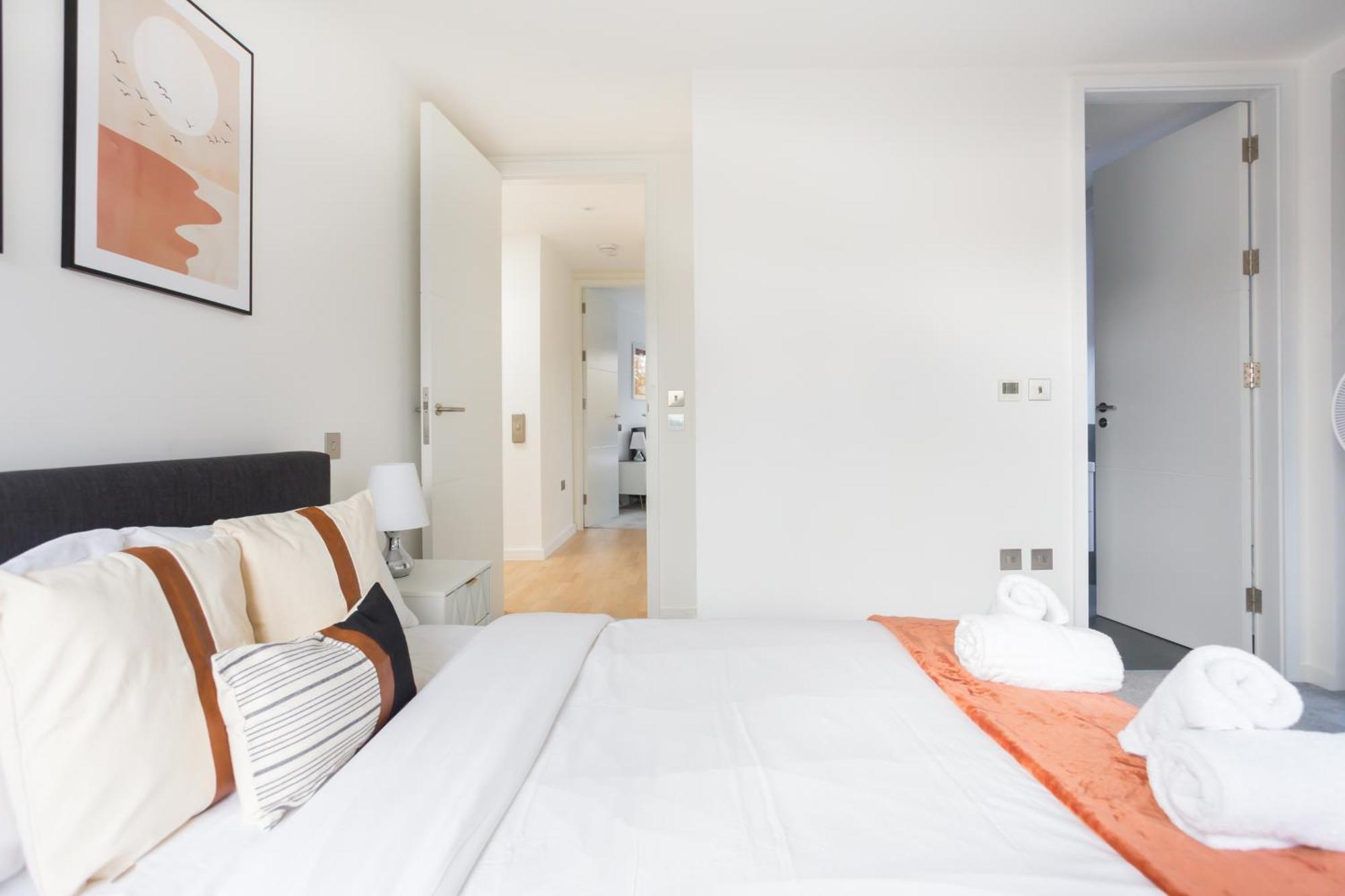 The Vale - Luxury Apartments Лондон Екстериор снимка