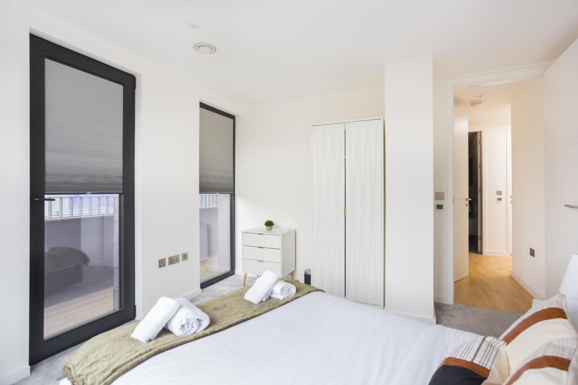 The Vale - Luxury Apartments Лондон Екстериор снимка