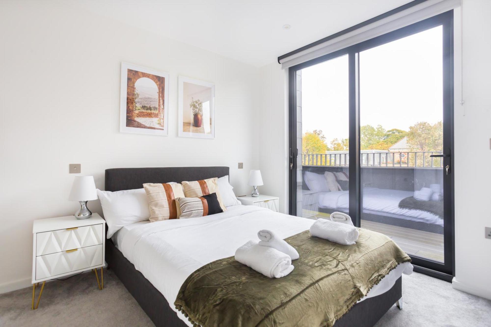 The Vale - Luxury Apartments Лондон Екстериор снимка