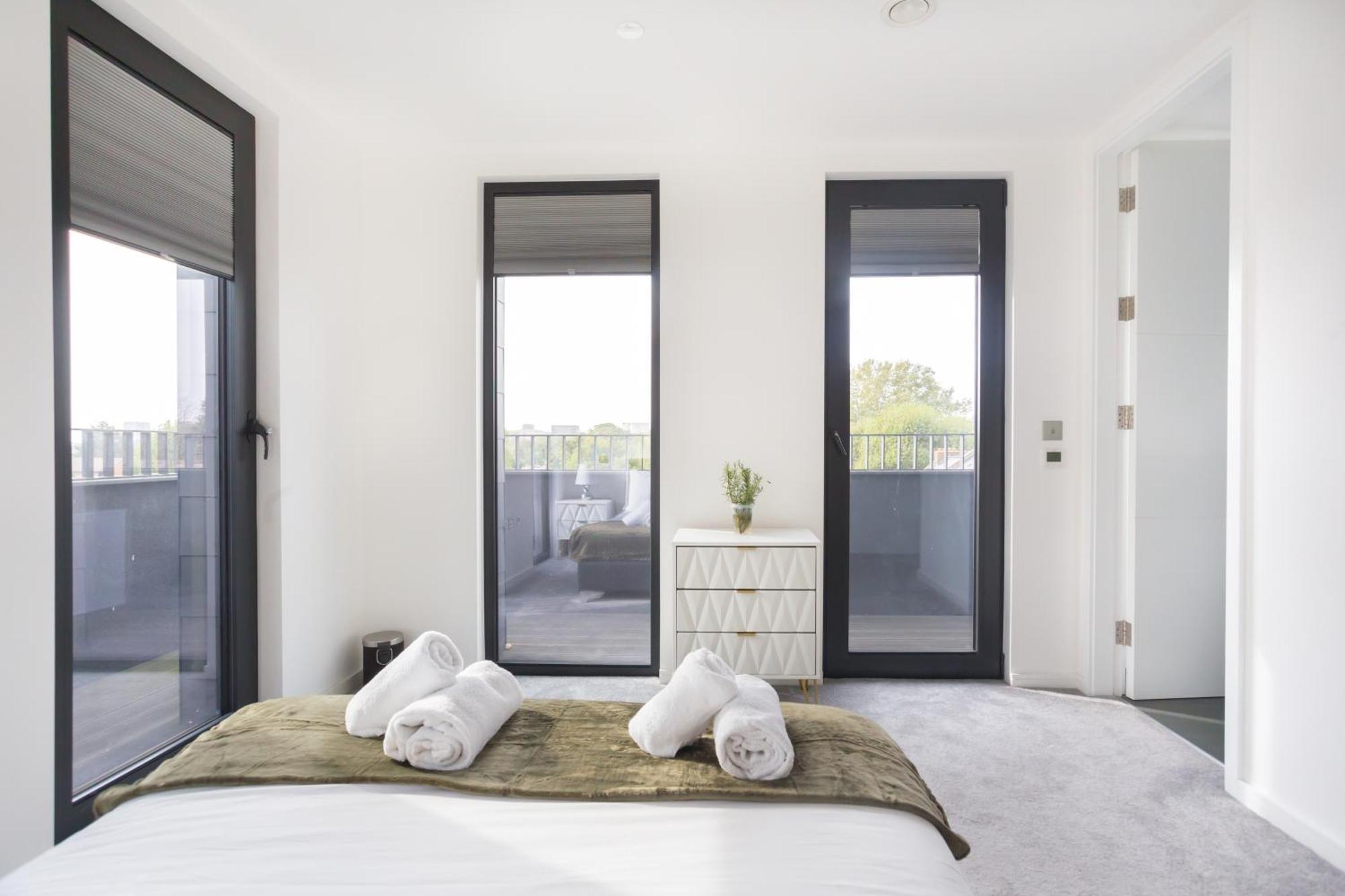 The Vale - Luxury Apartments Лондон Екстериор снимка
