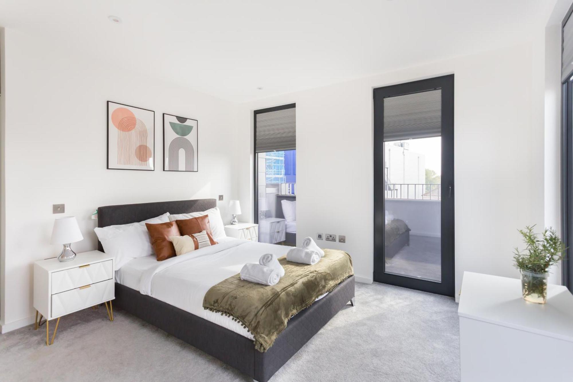 The Vale - Luxury Apartments Лондон Екстериор снимка
