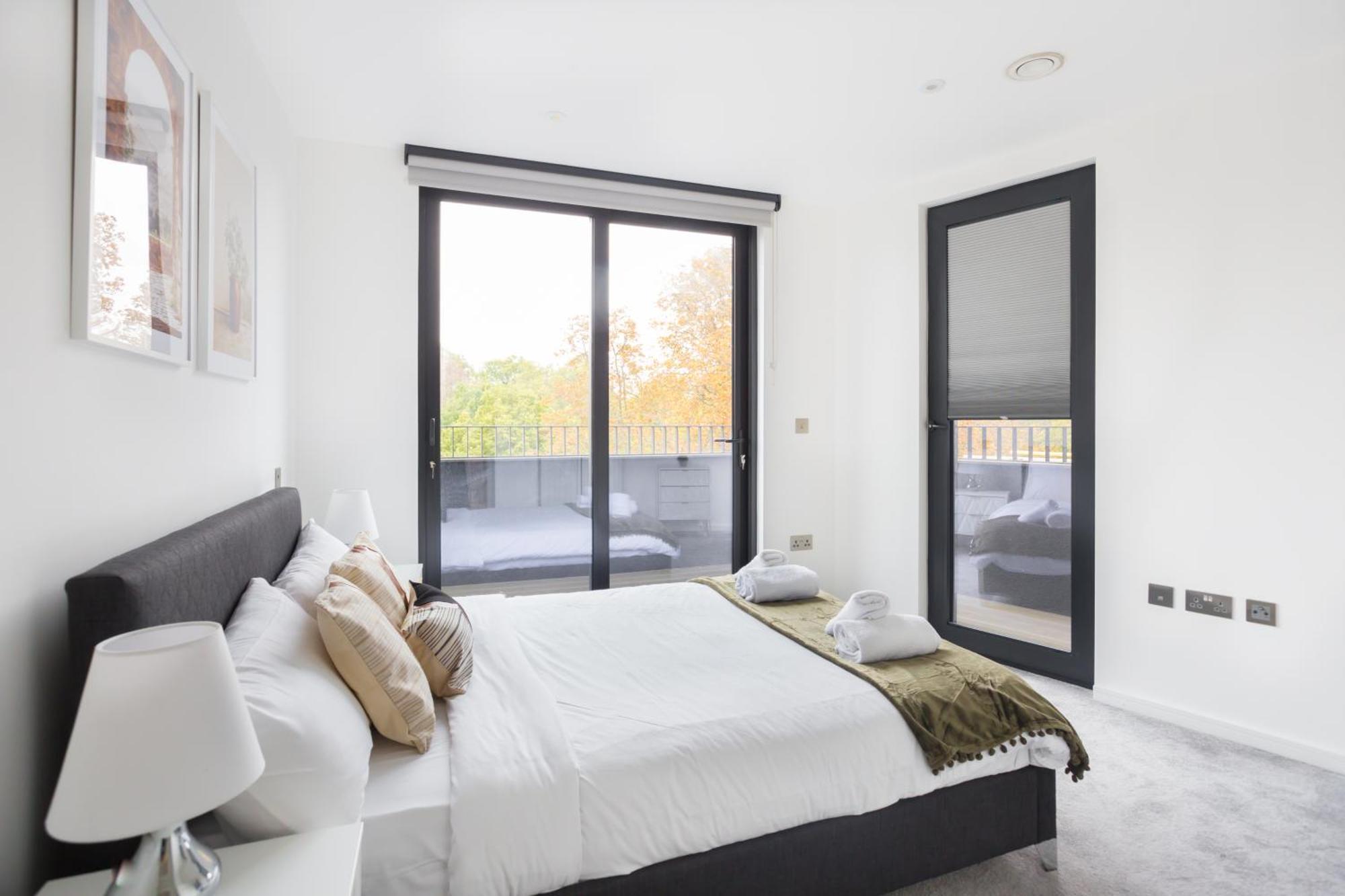 The Vale - Luxury Apartments Лондон Екстериор снимка
